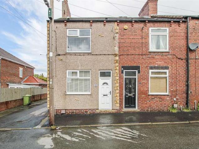 Cottage for sale in Featherstone, North Featherstone