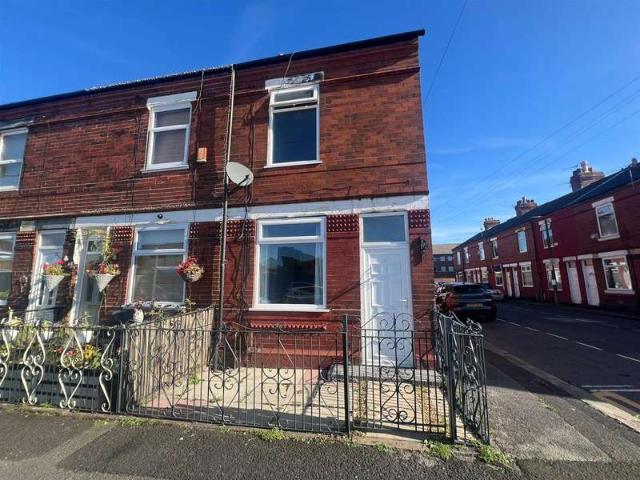 Cottage for sale in Trafford Park, Greater Manchester