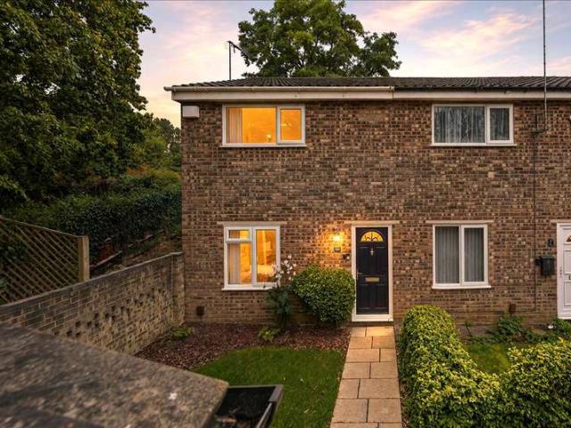Cottage for sale in Calverton End, Milton Keynes