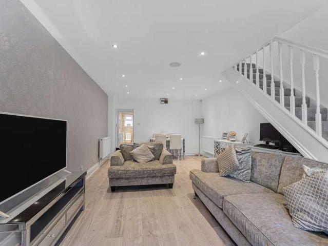 Cottage for sale in Lower Halliford, Surrey