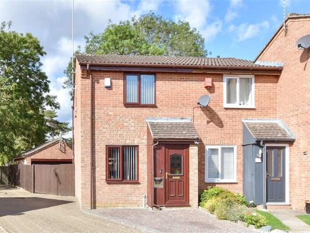 Cottage for sale in The Butts, Kent
