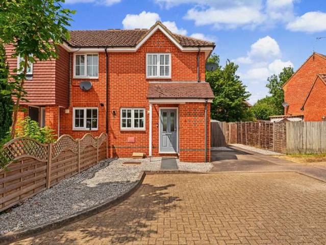 Cottage for sale in Shenley Brook End, Milton Keynes