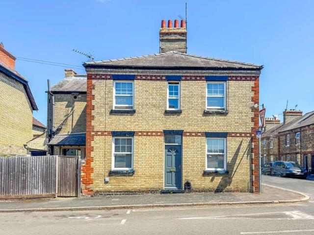 Cottage for sale in Chedburgh, Suffolk