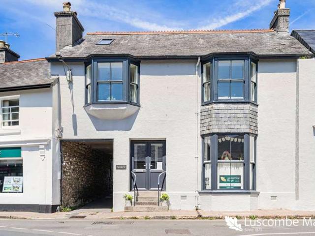 Cottage for sale in Strode, Devon