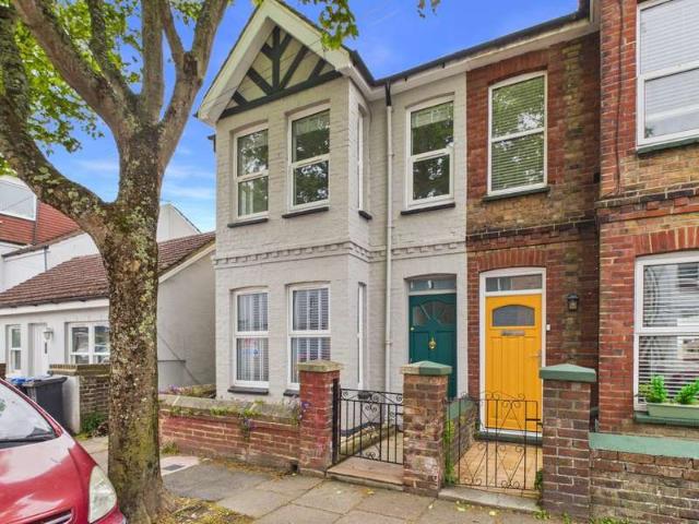 Cottage for sale in West Worthing, Worthing
