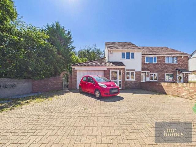 Cottage for sale in Falcon Lodge, Wales