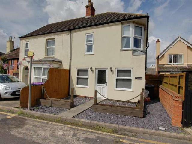 Cottage for sale in Mablethorpe and Sutton, Belleau