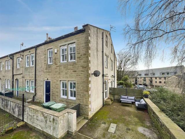 Cottage for sale in Eccleshill, West Yorkshire