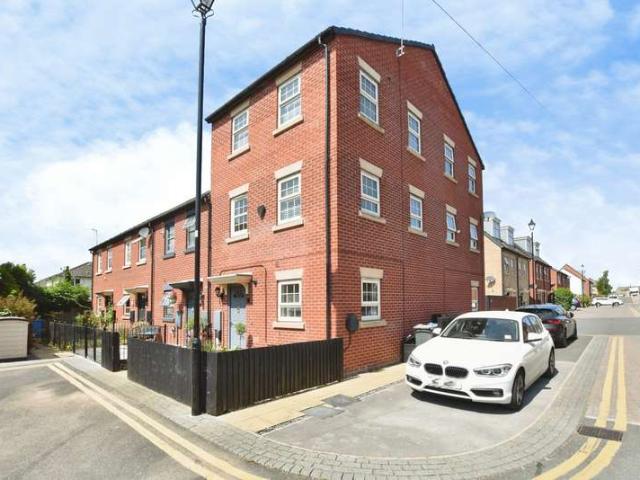 Cottage for sale in Hull, City Of Kingston Upon Hull