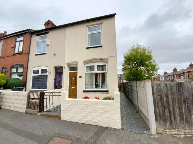 Cottage for sale in Smethwick, West Midlands