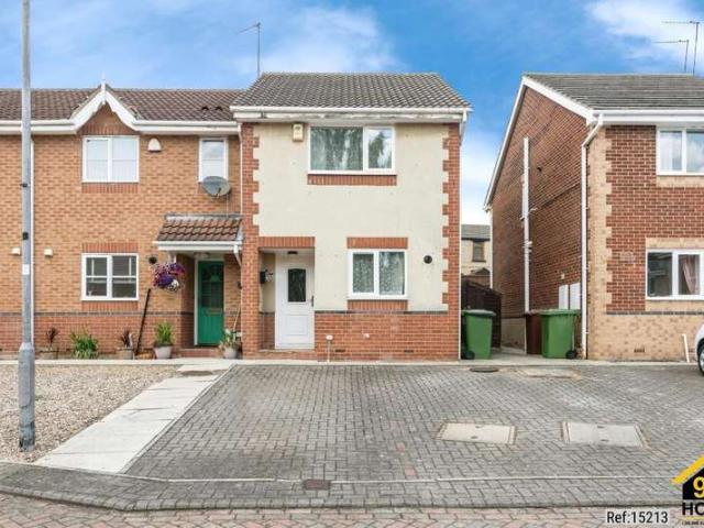 Cottage for sale in Kinsley, West Yorkshire