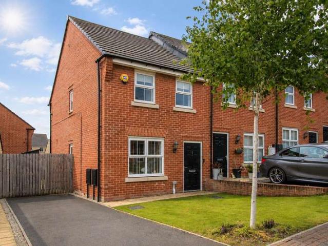 Cottage for sale in Flockton, West Yorkshire