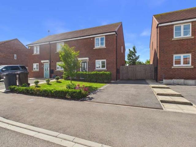 Cottage for sale in Greatfield, Hull