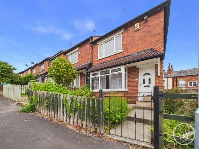 Cottage for sale in Meanwood, West Yorkshire