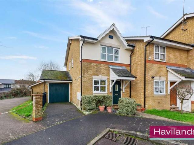 Cottage for sale in Oakwood, Greater London