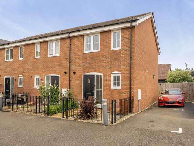 Cottage for sale in Flitwick, Bedfordshire