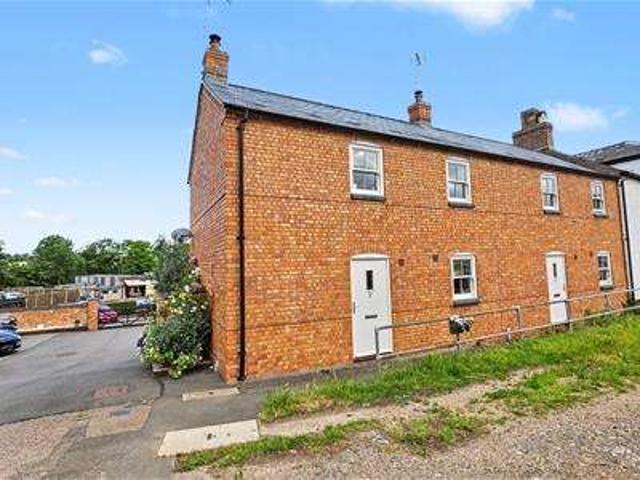 Cottage for sale in Blisworth, Northamptonshire