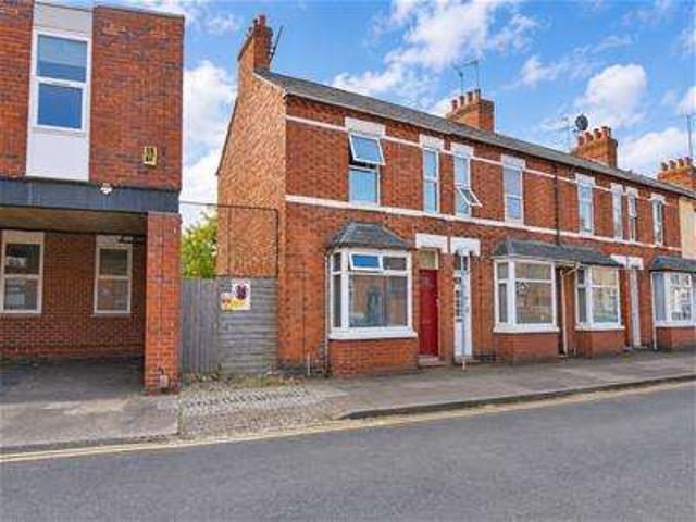 Cottage for sale in Northampton, Northamptonshire