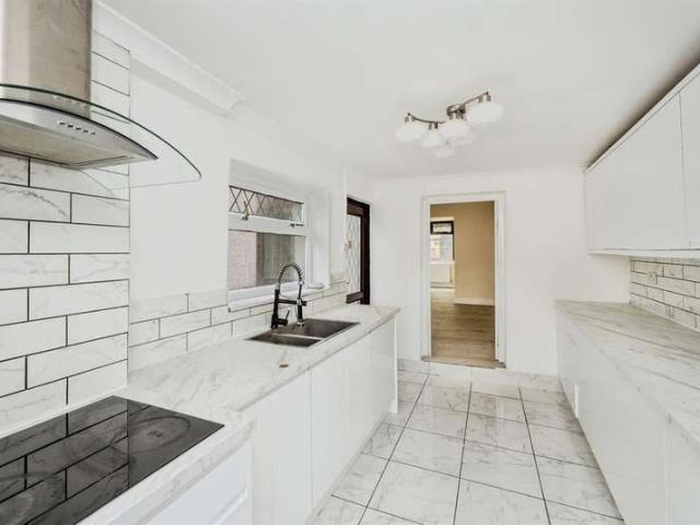 Cottage for sale in Neath
