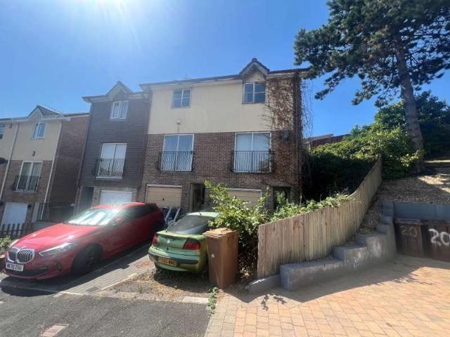 Cottage for sale in Mount Wise