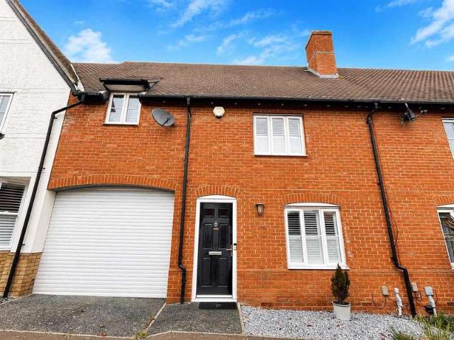 Cottage for sale in Chancellor Park, Chelmsford