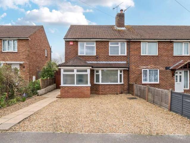 Cottage for sale in Spring Vale, Hampshire