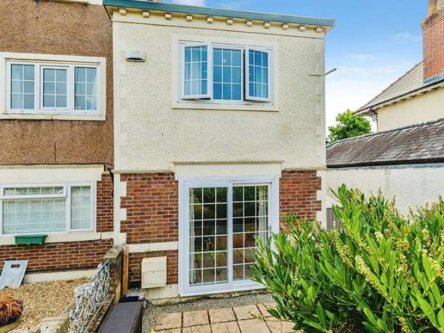 Cottage for sale in Newcastle, Wales