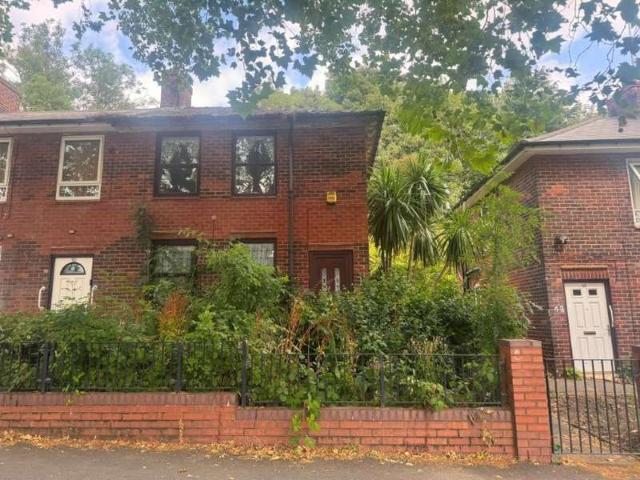 Cottage for sale in Sheffield Lane Top, Firth Park