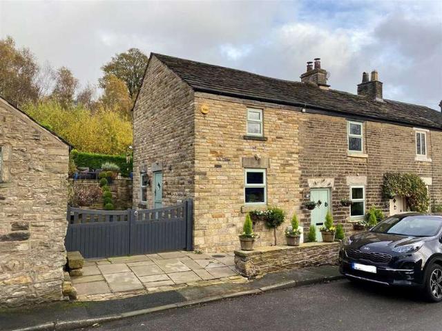 Cottage for sale in Buxworth, Charlesworth