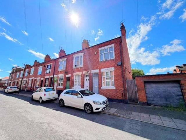 Cottage for sale in Aylestone Park, Old Wharf