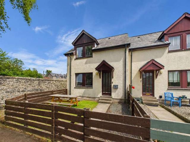 Cottage for sale in Grantown-on-spey, Scotland
