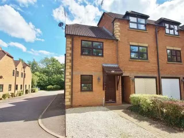 House for rent in New Bilton, Warwickshire
