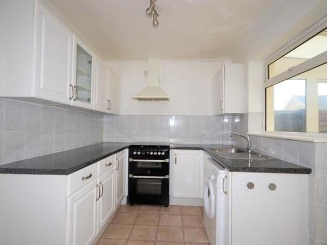 Cottage for rent in Throop, Bournemouth