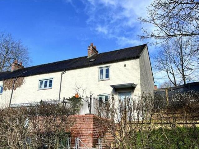 House for rent in Lyons, Greater London