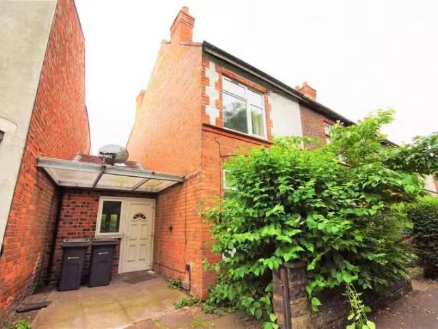 House for rent in Wake Green, West Midlands