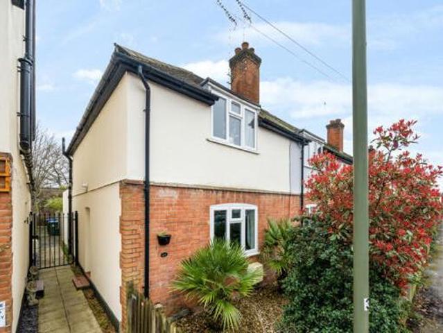 House for rent in Lower Green Esher, Blackhills