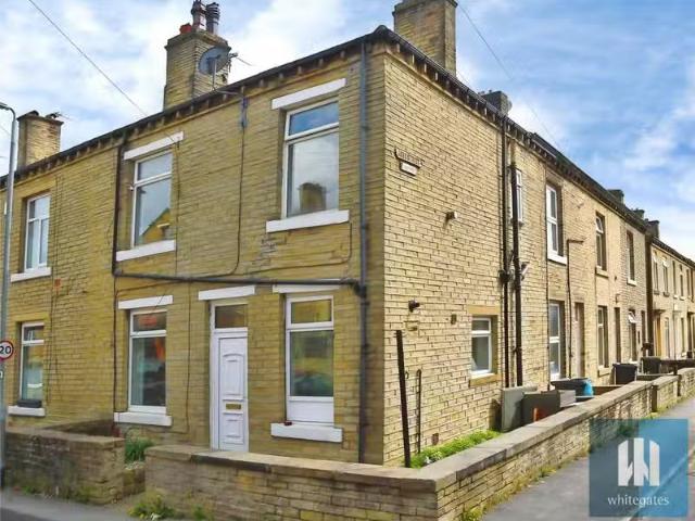 House for rent in Brookfoot, Brighouse