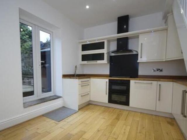 House for rent in Charlesworth, East Midlands