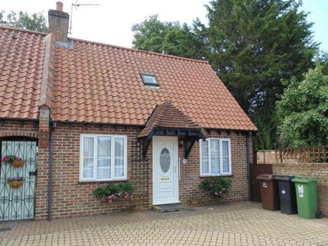 House for rent in Lyons, Greater London
