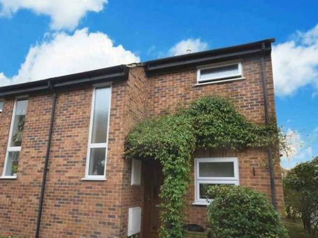 House for rent in Surrey