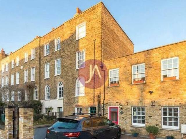 House for rent in Lyons, Greater London