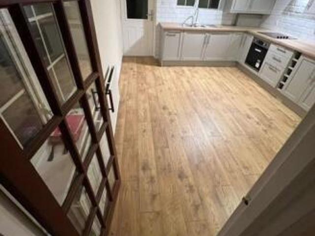 Cottage for rent in Cambridge Estate, Otley