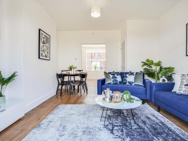Cottage for rent in Calderstones