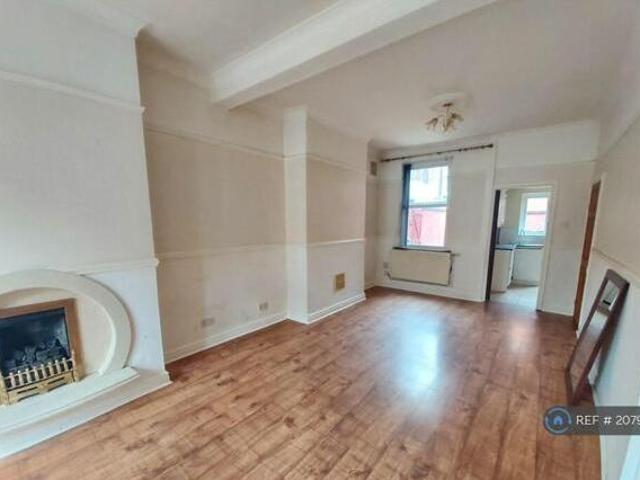 House for rent in Calderstones
