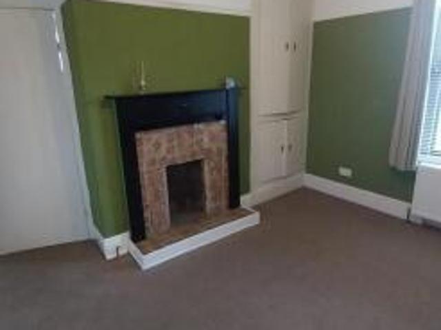 Cottage for rent in South Lane, West Yorkshire