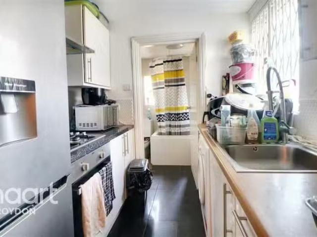 House for rent in Croydon