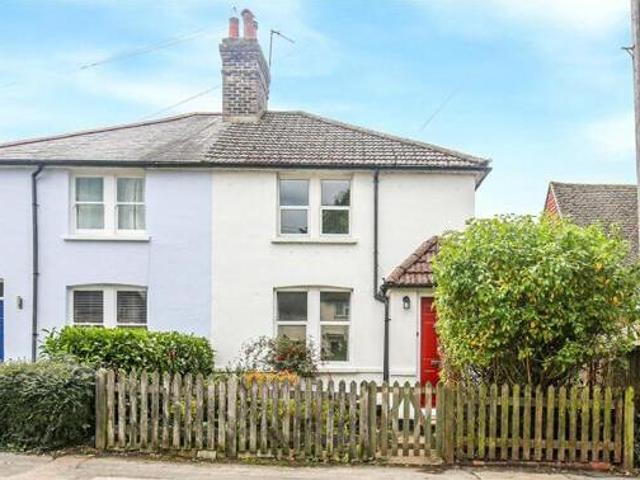 House for rent in Oxted, Hillview