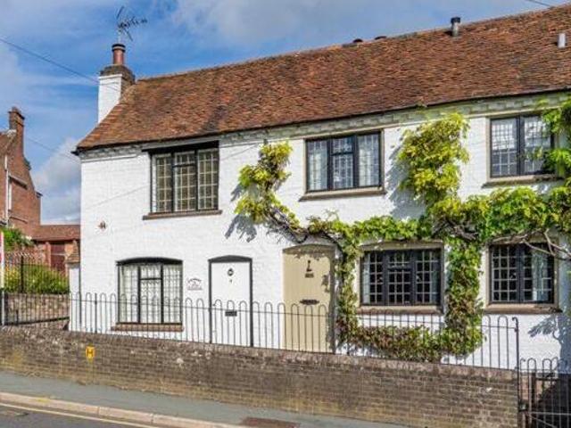 House for rent in Chesham and Villages Community Board, Chesham