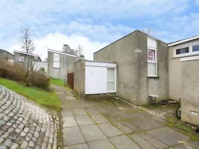 House for rent in Luggiebank, Scotland