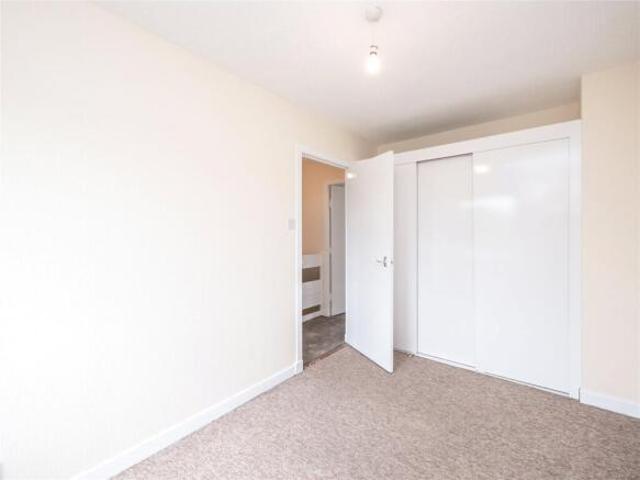 Cottage for rent in South Gyle, Scotland